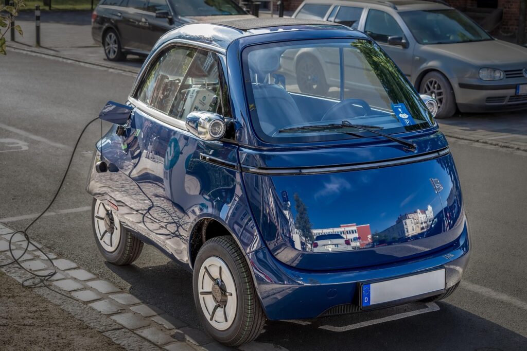 自動車保険のロードサービス範囲にはどのような内容が含まれていますか？