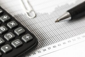 self車保険の解約時に返戻金を計算する方法は？