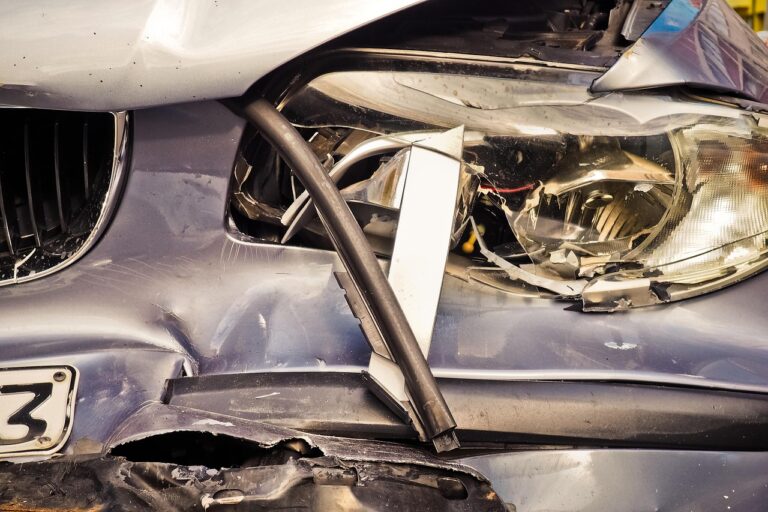 自動車保険の事故時保障は何がカバーされる？